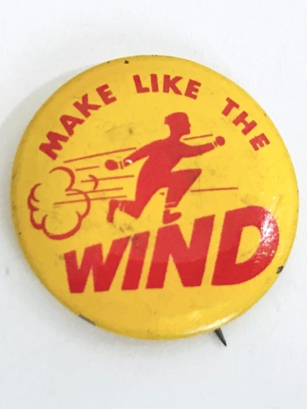 Vintage Pinback Armour Franks Hot Dogs Make Like The Wind Advertising Pin Button